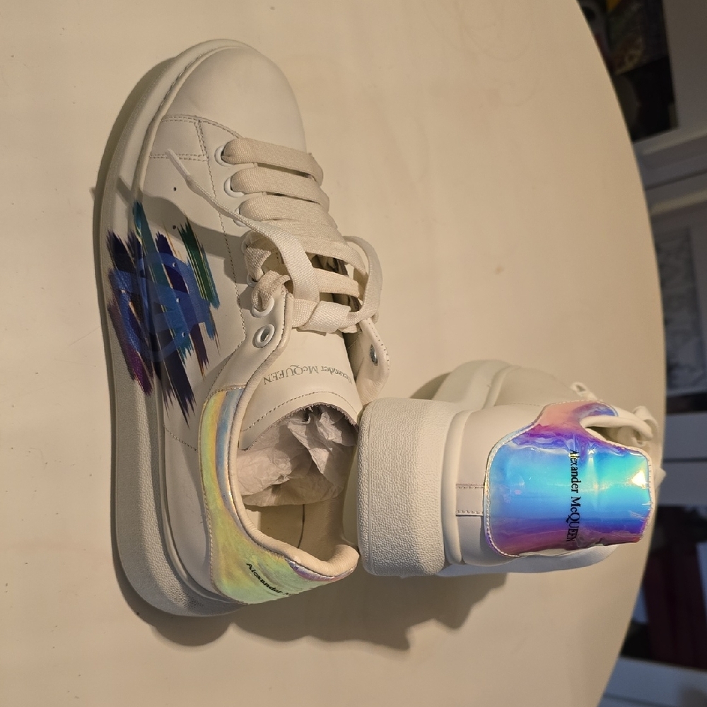 Alexander MCQUEEN White Sneakers with Iridescent Details